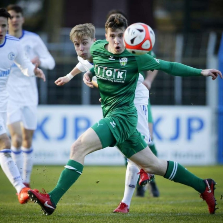 Kamil Popowicz 768x768 1 - Strefa Trenerów