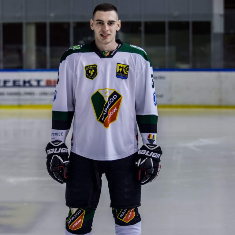 Lukasz Niedzwiedz 768x768 1 - Strefa Trenerów